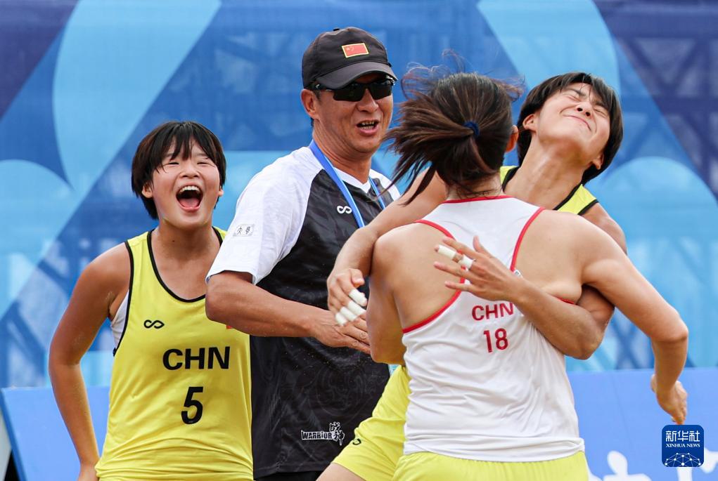 战胜克罗地, AA, 决赛中