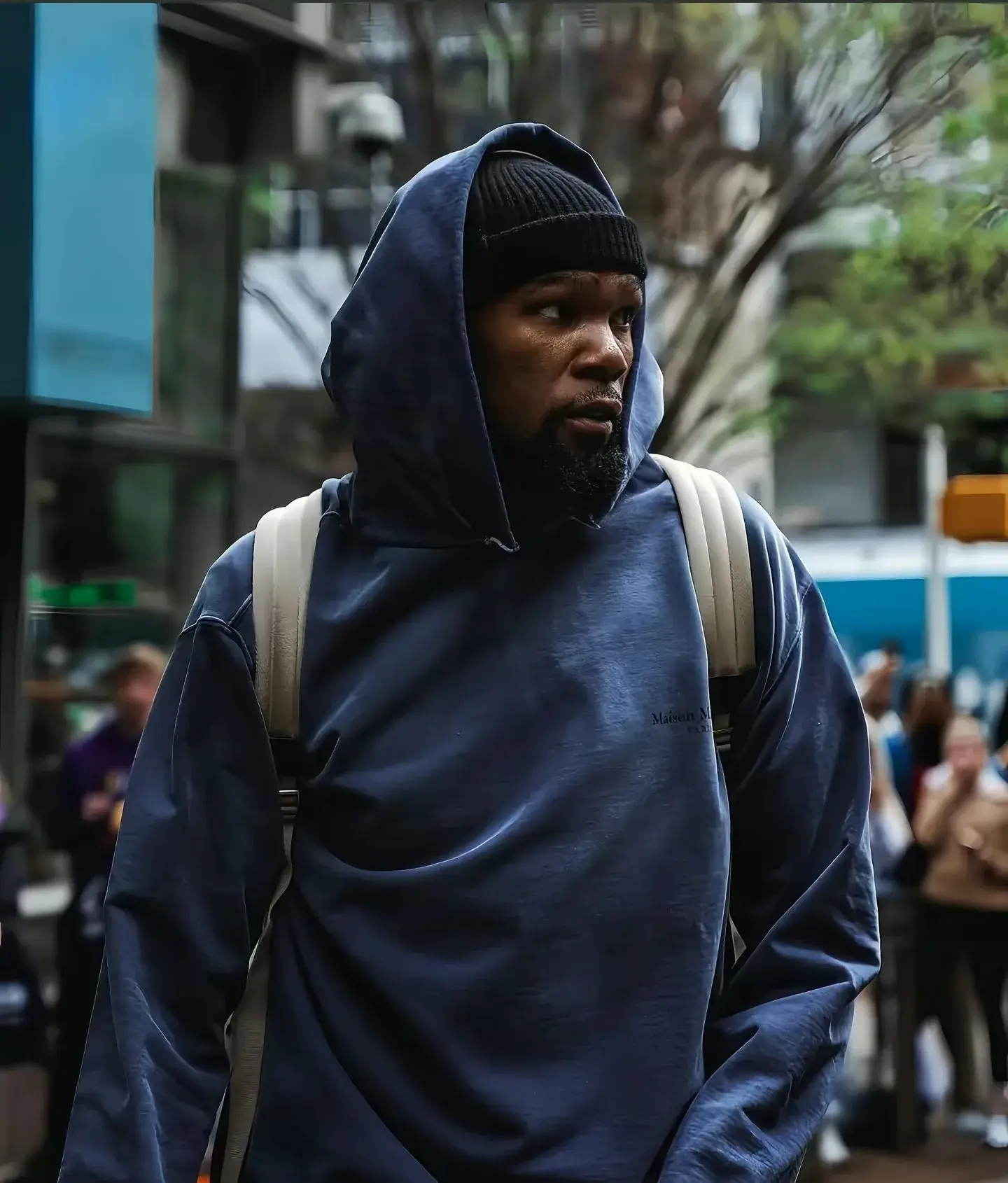 他距超越张, 值得玩味的