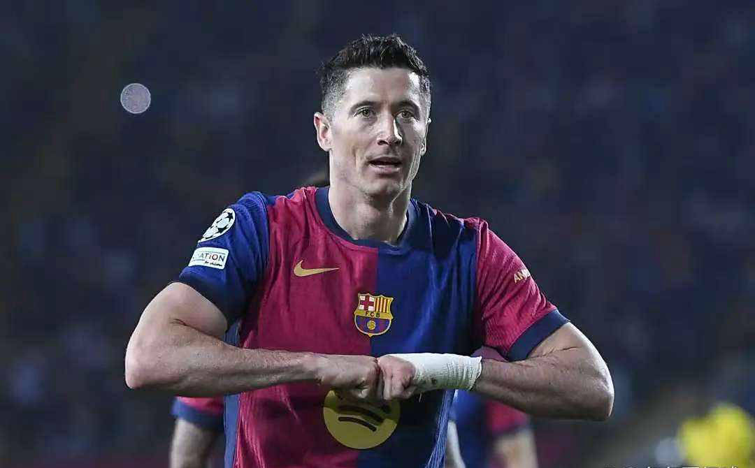 text, 雷斯强烈渴, 莱万多夫斯